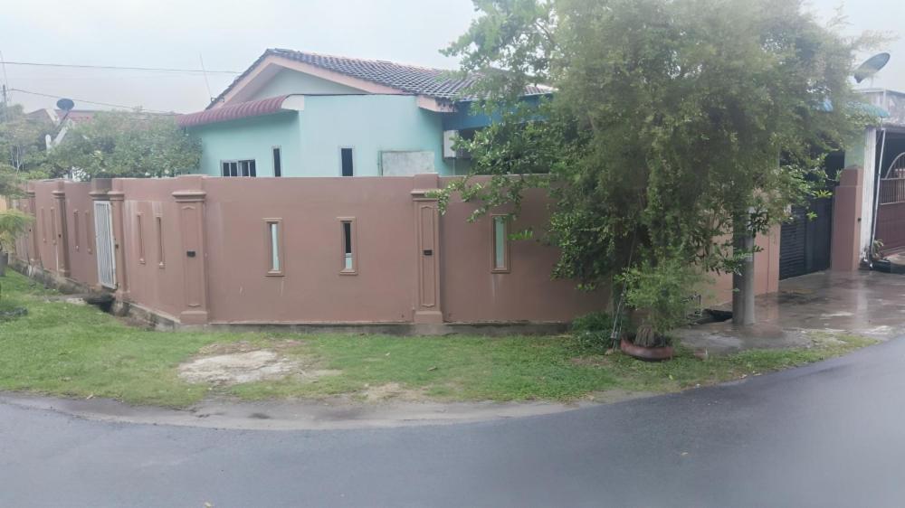 Bae Tmn Samudera Netflix And Wifi Holiday home Alor Setar